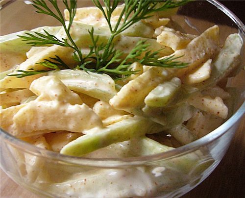 салат из огурцов и яблок
